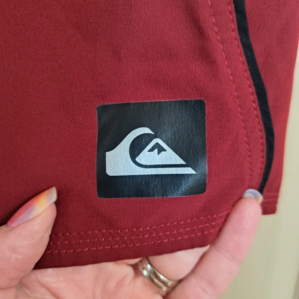 Quiksilver dive into
